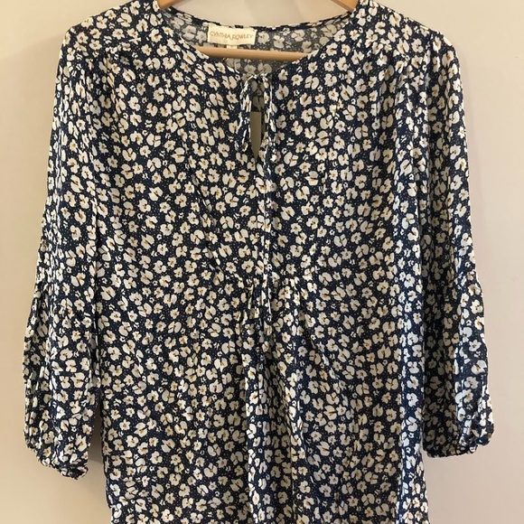 Floral Blouse - Picture 1 of 2